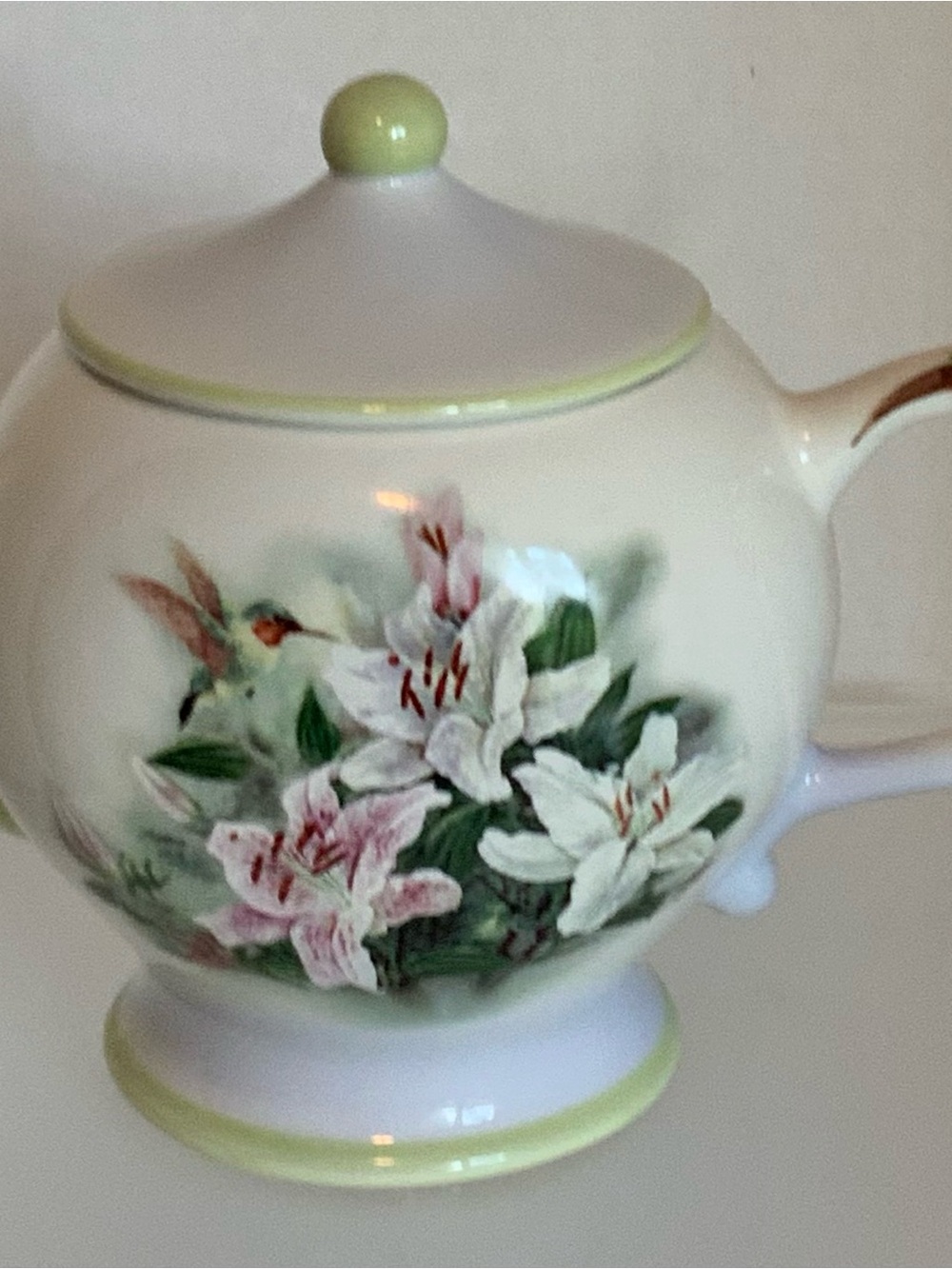 Teleflora by Lena Liu-Hummingbird and Lillies Tea Pot